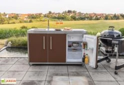 Cuisine Extérieure Avec évier, Réfrigérateur, Plaque à Induction – MO 150 -Promos Grillet Jardin Boutique cuisine exterieure taupe frigo ouvert