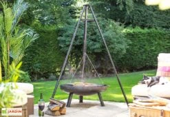 Trépied Pour Braséro Avec Grille De Cuisson Chromée : 65 X 172 Cm -Promos Grillet Jardin Boutique trepied brasero grille cuisson 65cm chrome 172cm 2